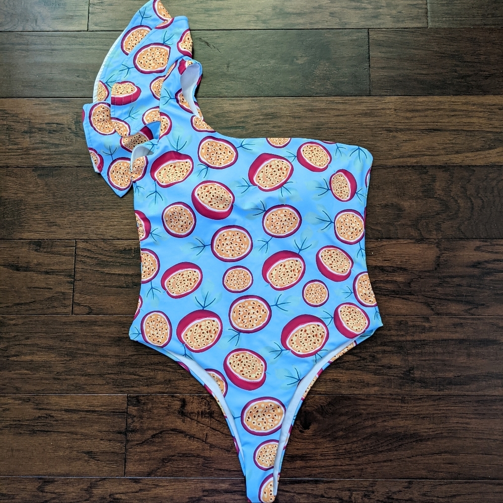 NWOT One Shoulder Ruffle Fruit Swimsuit